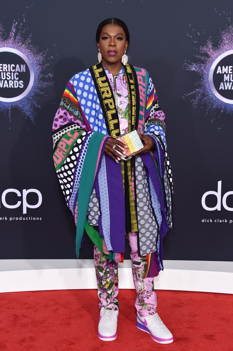 The Bauble Life Fashion Red Carpet  The American Music Awards 2019