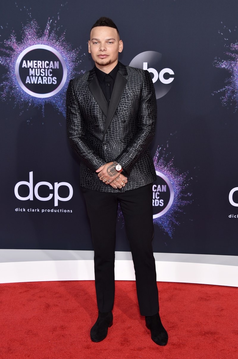 The Bauble Life Fashion Red Carpet  The American Music Awards 2019