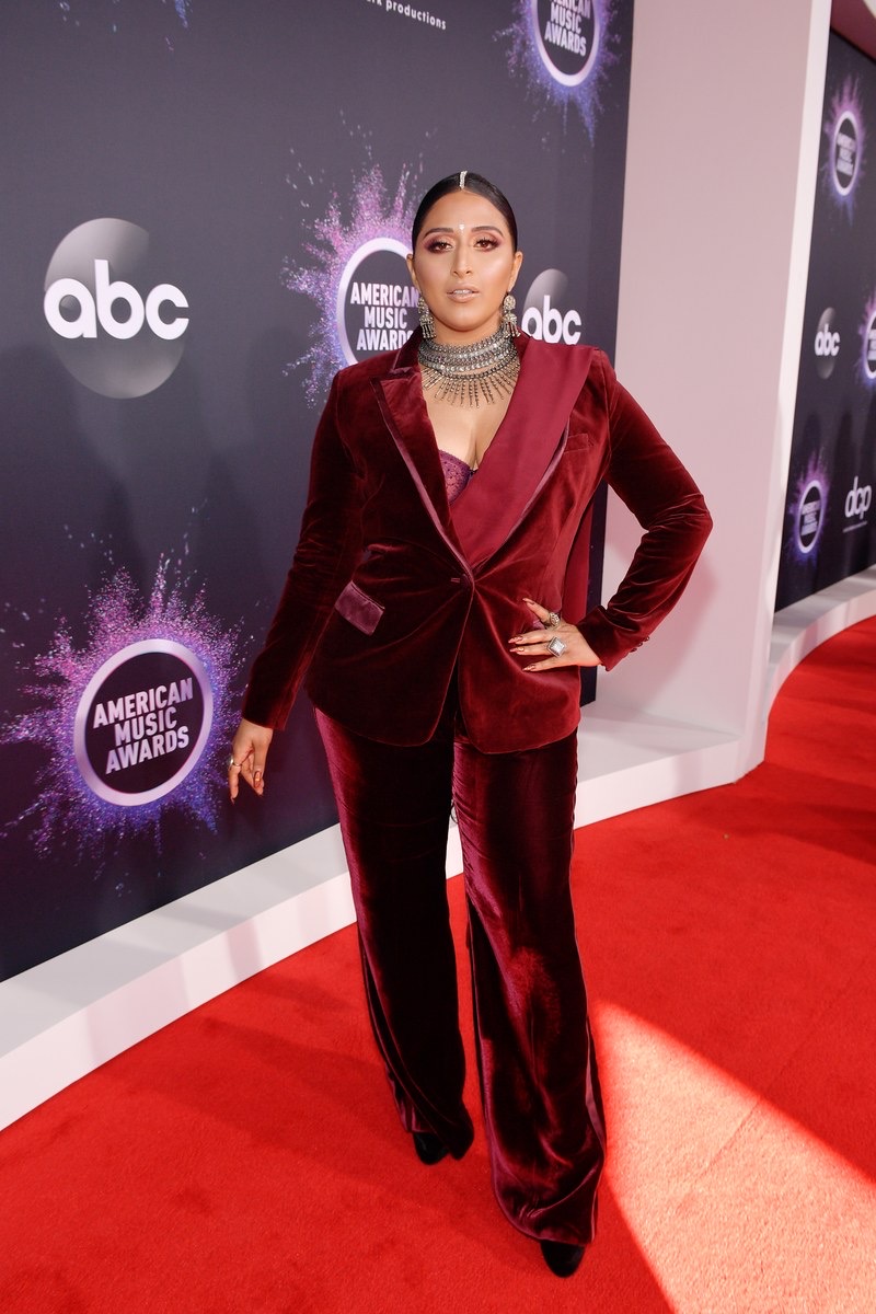 The Bauble Life Fashion Red Carpet  The American Music Awards 2019